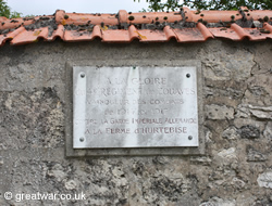 Plaque to 4th Zouaves, Hurtebise Farm