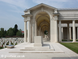Faubourg d'Amiens Cemetery, Arras