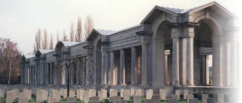 Arras Memorial to the Missing with graves in the Faubourg d'Amiens in the foreground. Arras Memorial to the Missing with graves in the Faubourg d'Amiens in the foreground.