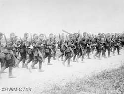 Soldiers of the 10th Battalion, East Yorkshire Regiment marching to the trenches near Doullens, 3 July 1916. (IWMQ743) Soldiers of the 10th Battalion, East Yorkshire Regiment marching to the trenches near Doullens, 3 July 1916. (IWMQ743)
