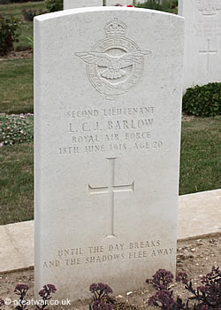 Headstone for British airman Second Lieutenant L C J Barlow serving with Royal Air Force, who died 18 June 1918 aged 20.