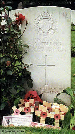 Grave of Valentine Strudwick, Essex Farm Cemetery.