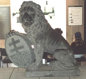 One of the two stone lions now in the Australian War Memorial  museum, Canberra, Australia.