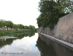 Kasteelgracht & Ramparts, Ypres.